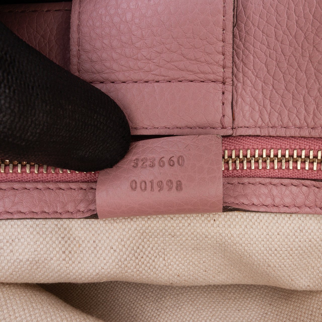 Gucci Medium Calfskin Bamboo Shopper Satchel Roze