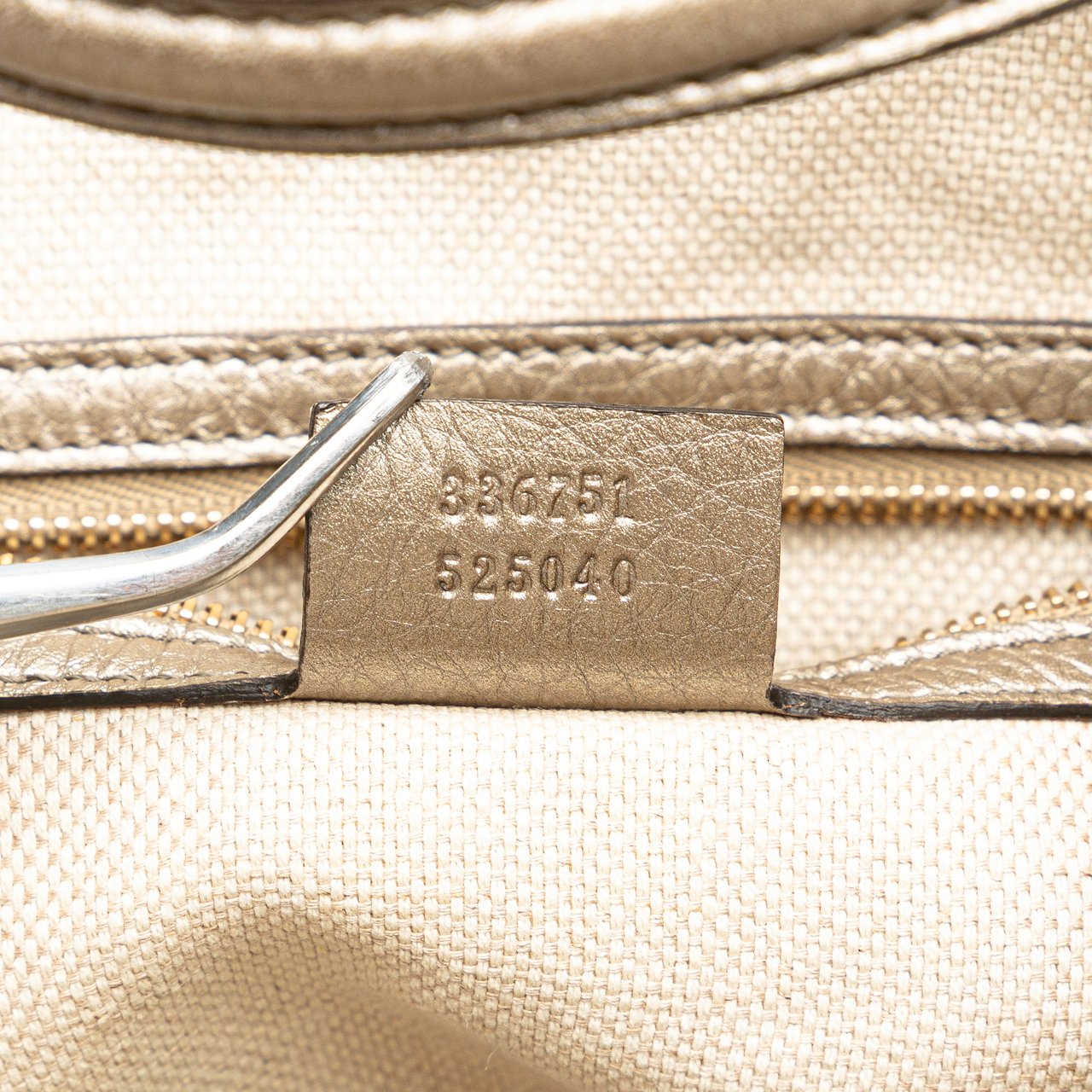 Gucci Small Leather Soho Satchel Goud