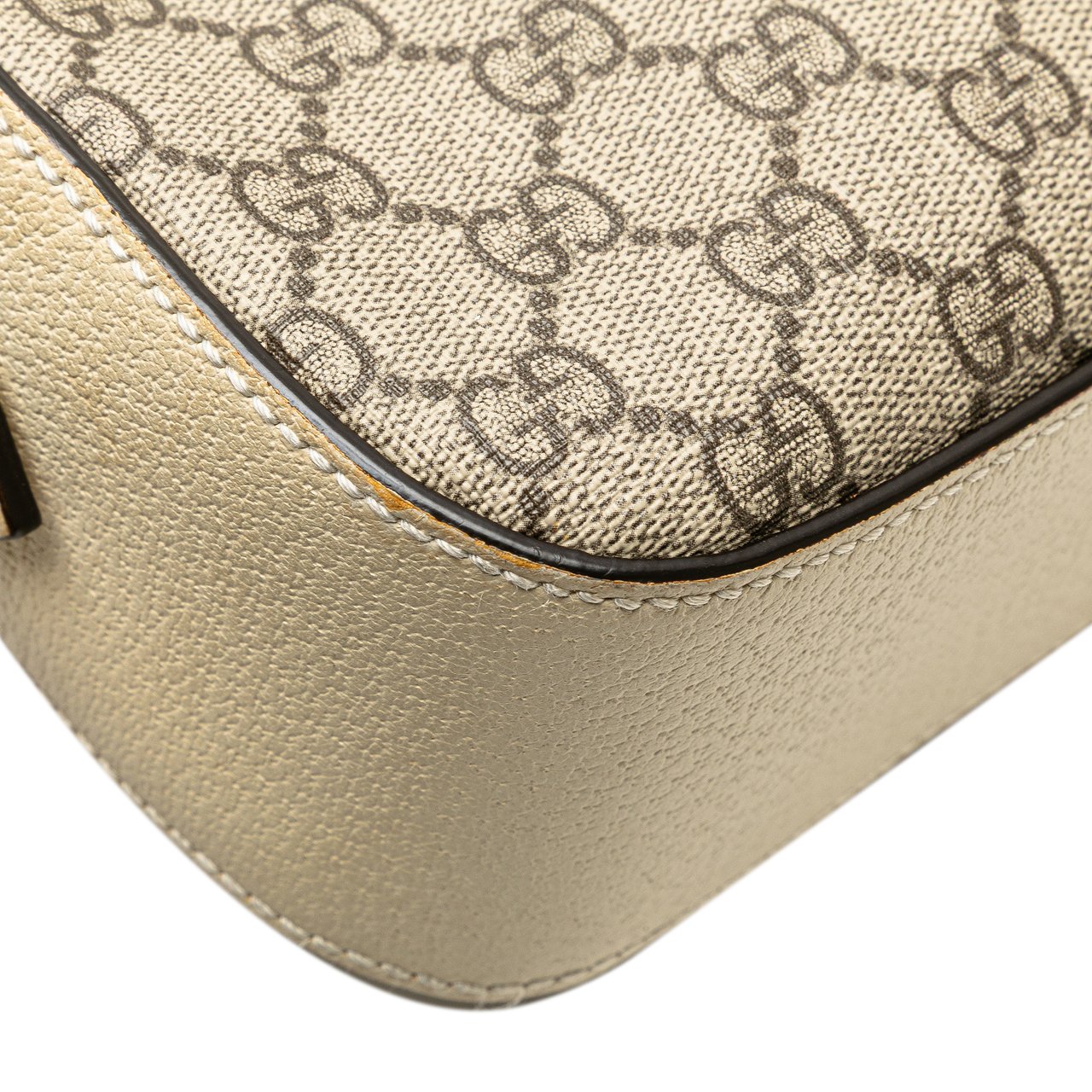 Gucci Small GG Supreme Textured Calfskin Web Ophidia Camera Bag Bruin