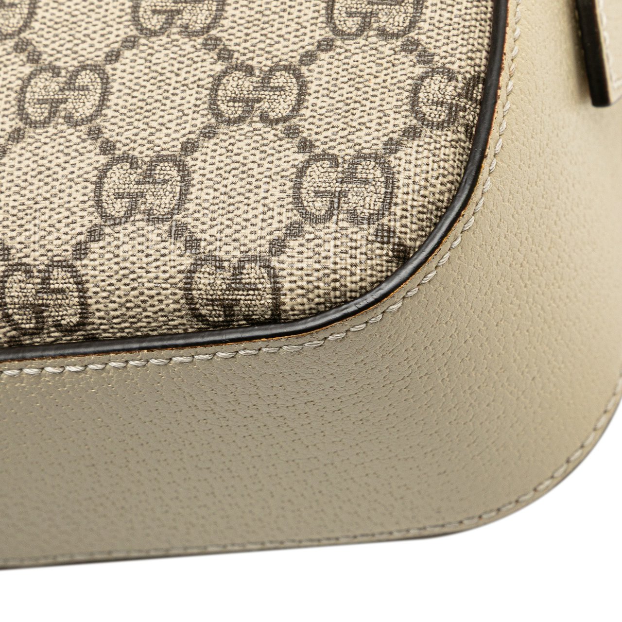 Gucci Small GG Supreme Textured Calfskin Web Ophidia Camera Bag Bruin