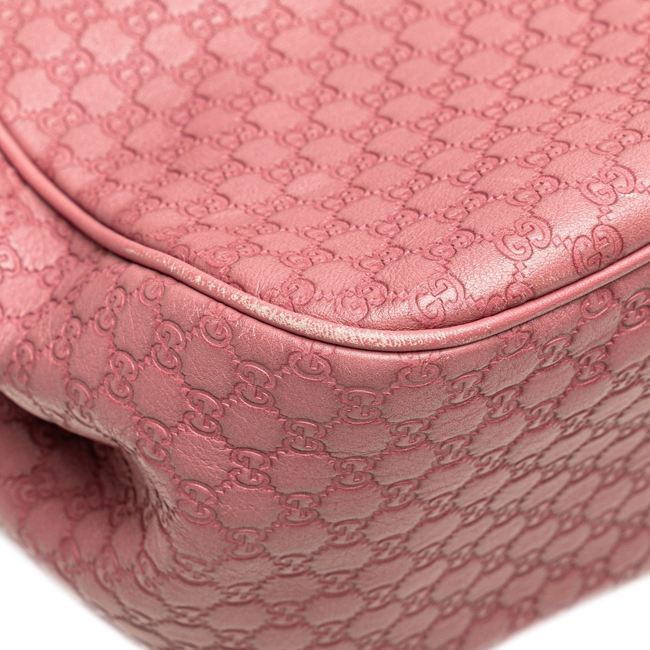 Gucci Microguccissima Sukey Crossbody Roze
