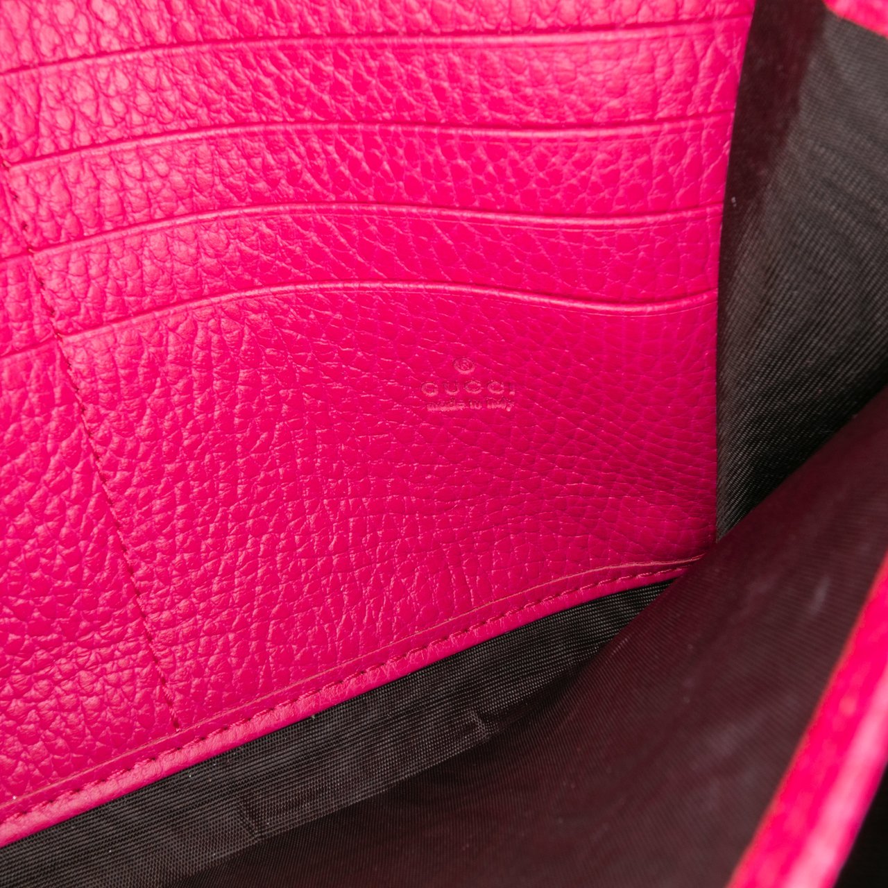 Gucci Mini Leather Dionysus Wallet on Chain Roze