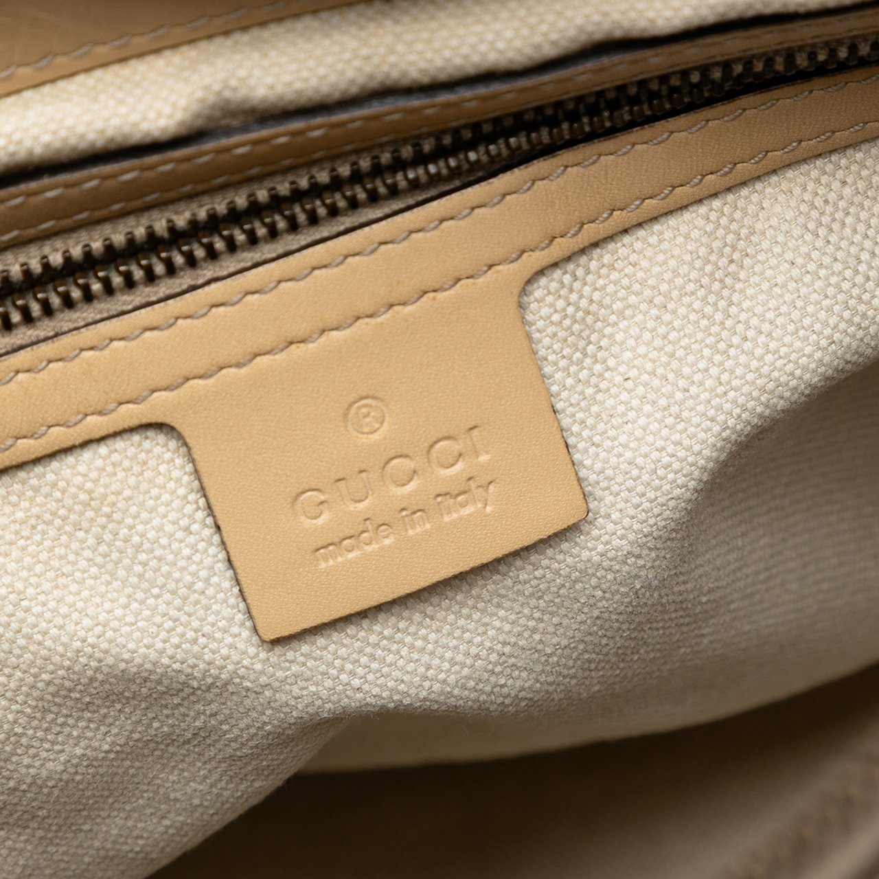 Gucci Guccissima Scarlett Shoulder Bag Bruin