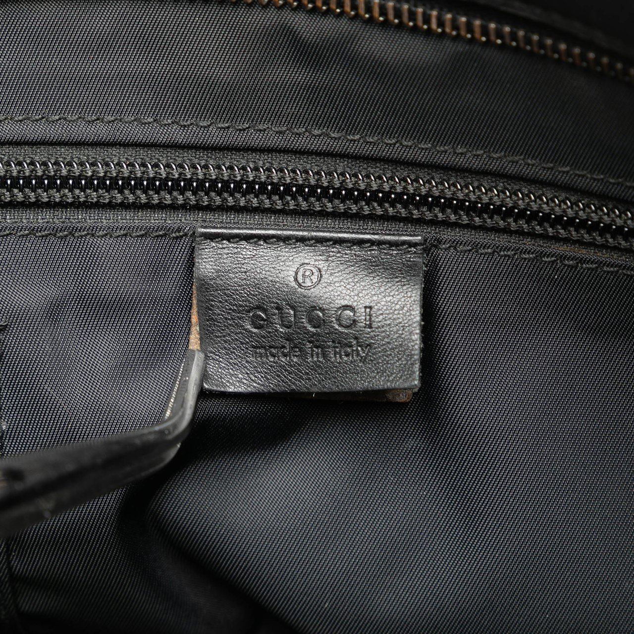 Gucci Guccissima and Nylon Crossbody Zwart