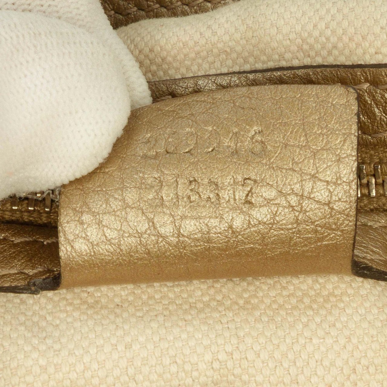 Gucci Large Leather Bella Tote Goud
