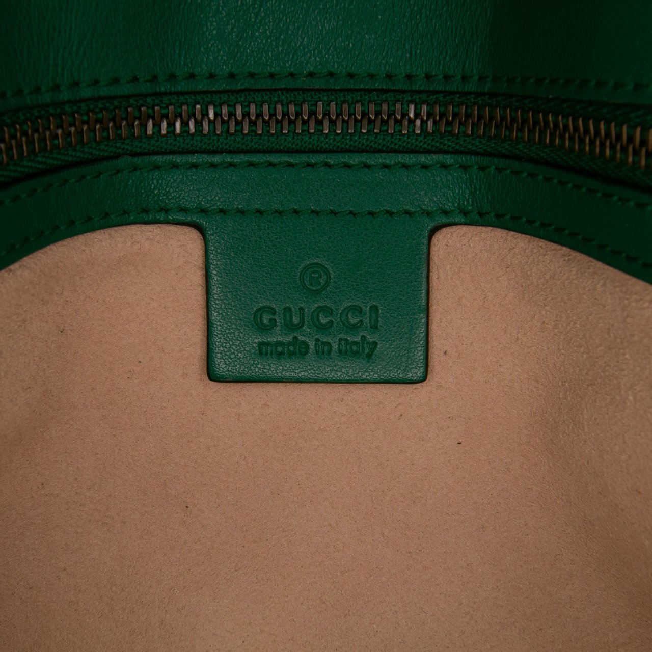 Gucci Medium GG Marmont Matelasse Leather Shoulder Bag Groen