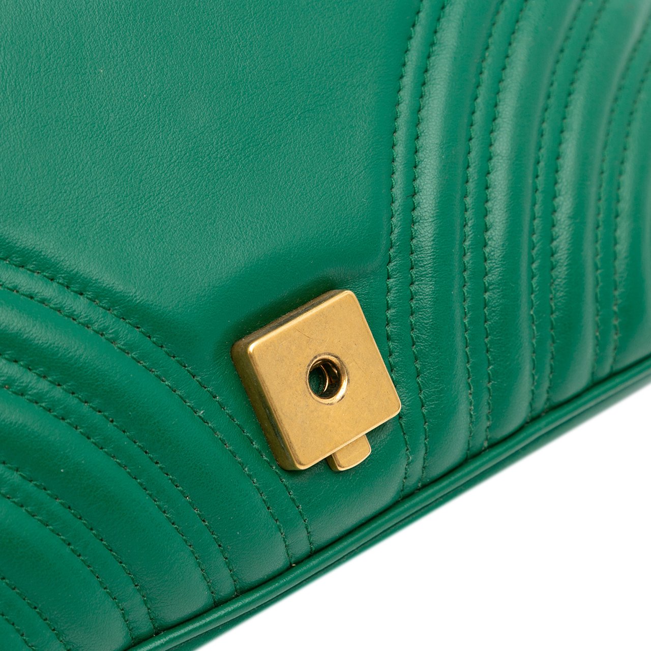 Gucci Medium GG Marmont Matelasse Leather Shoulder Bag Groen