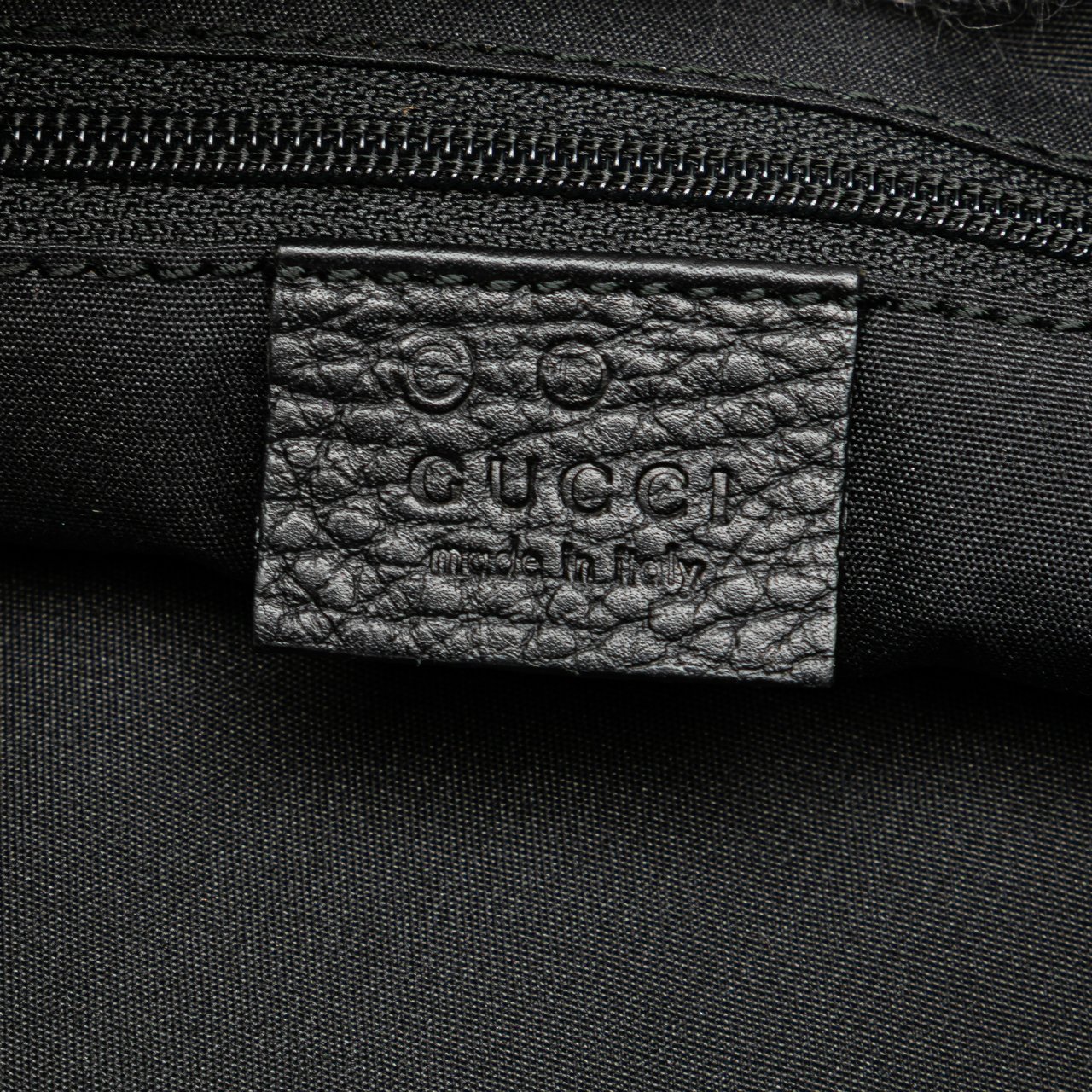 Gucci GG Canvas Shoulder Bag Rood