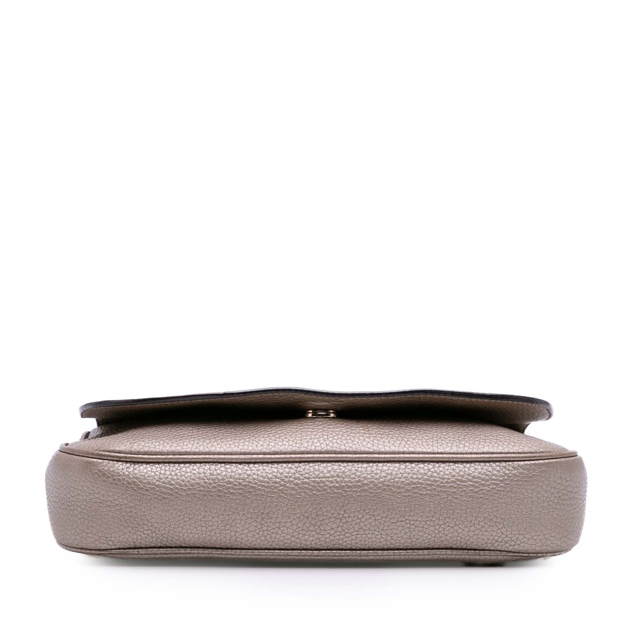 Gucci Medium Metallic Leather Soho Chain Flap Crossbody Zilver
