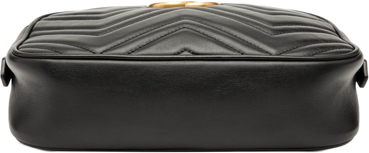Gucci Small GG Marmont Matelasse Leather Crossbody Zwart