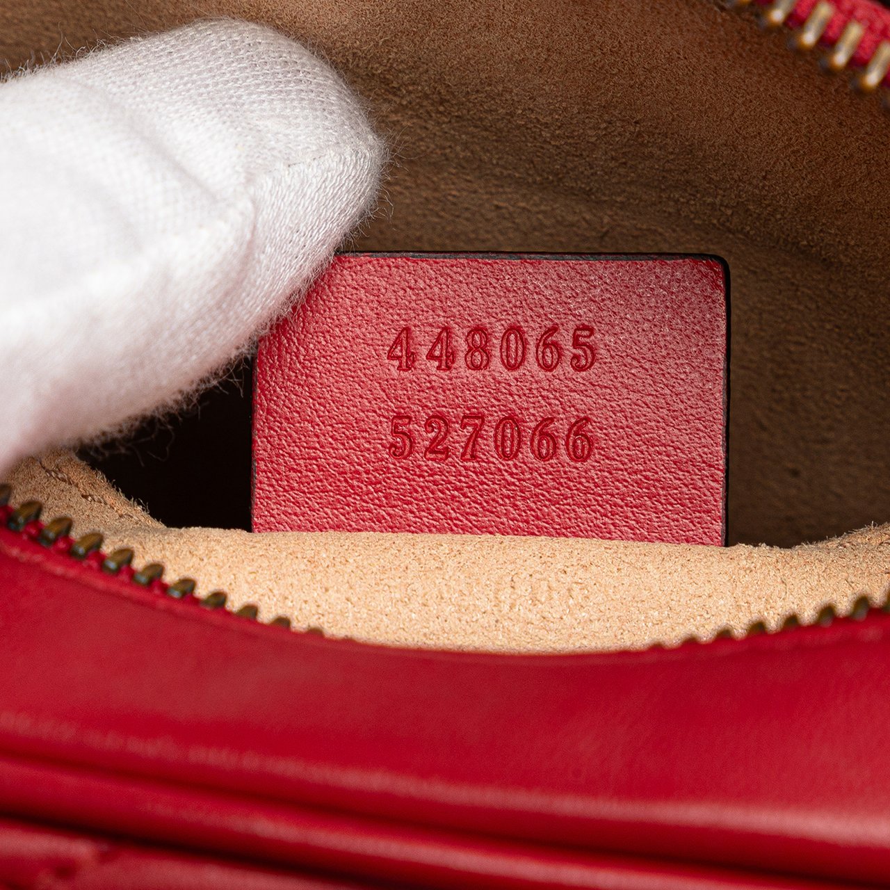 Gucci Mini GG Marmont Matelasse Leather Crossbody Rood