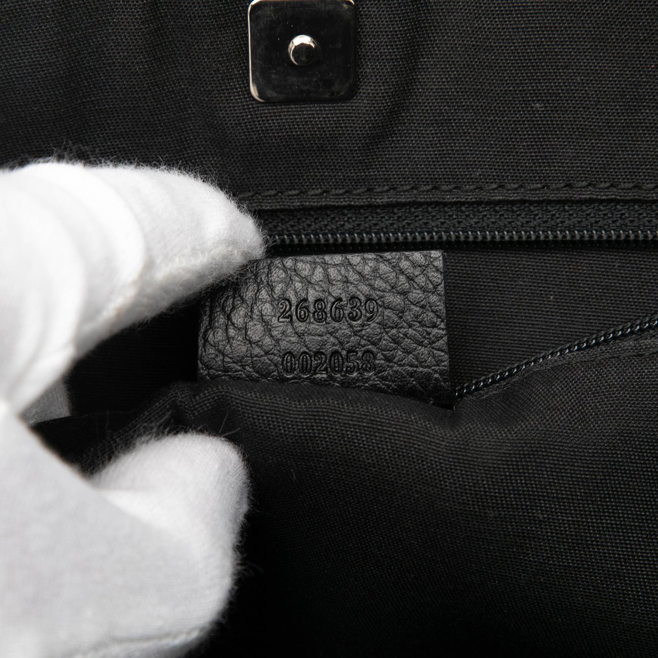 Gucci GG Nylon Abbey D Ring Pocket Tote Zwart