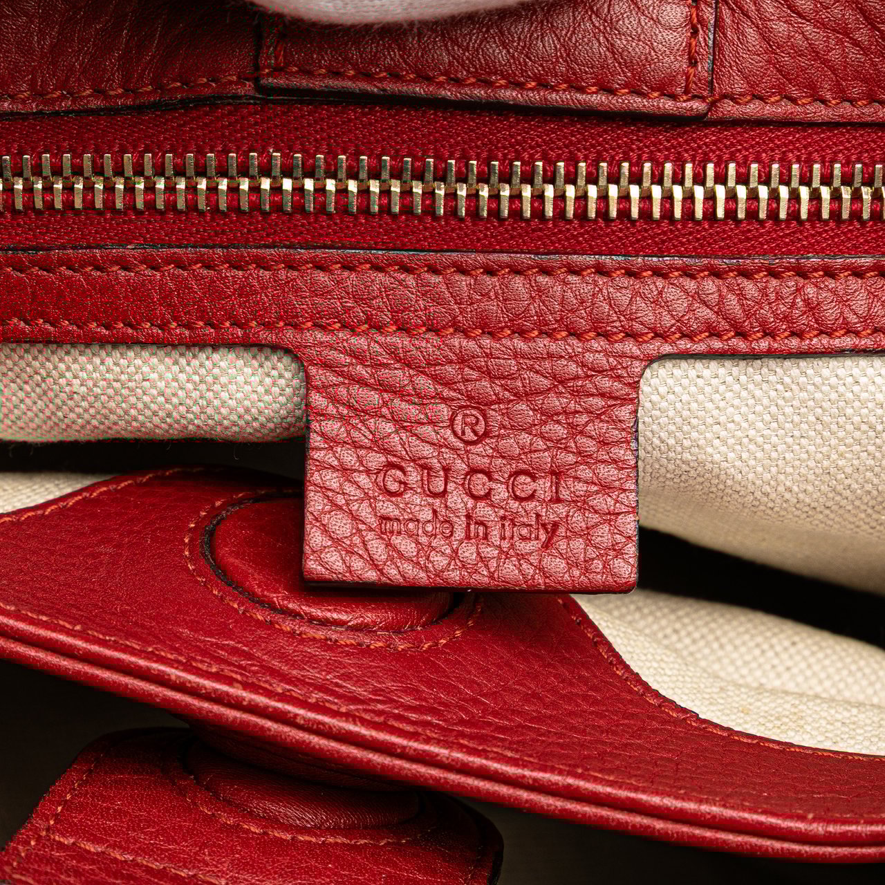 Gucci Small Calfskin Bamboo Shopper Satchel Rood