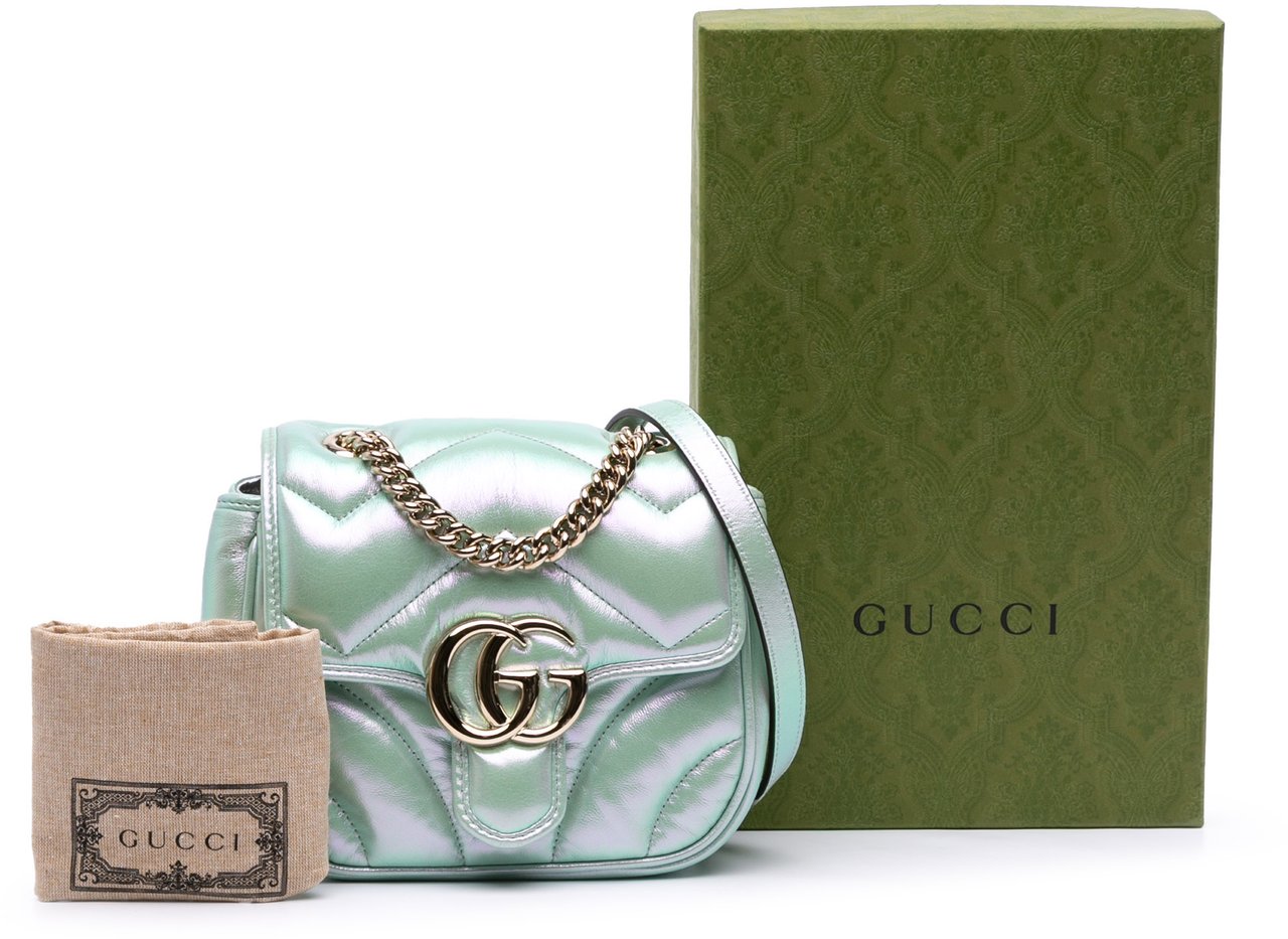 Gucci Mini GG Marmont Matelasse Iridescent Leather Flap Crossbody Groen
