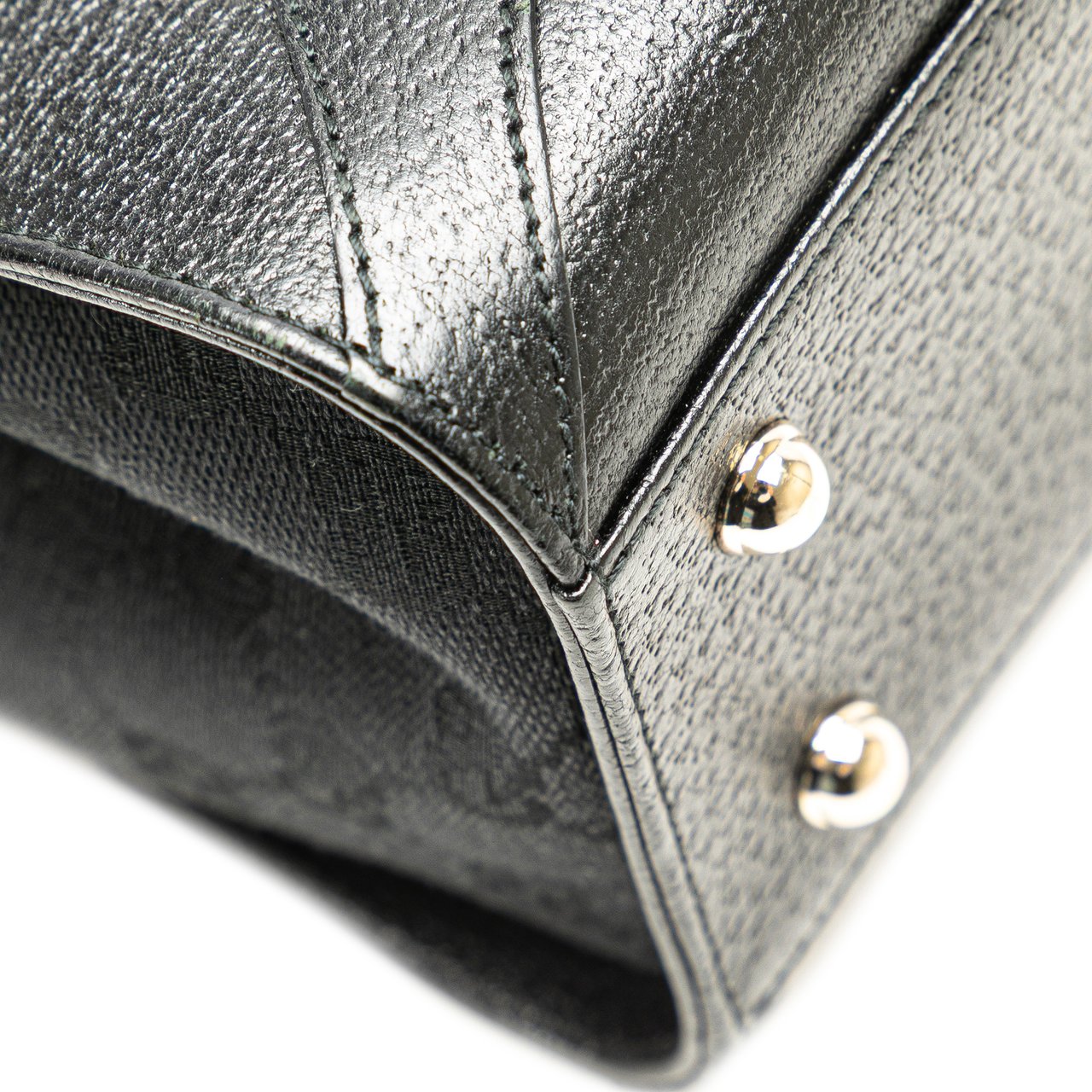 Gucci GG Canvas Nailhead Handbag Zwart