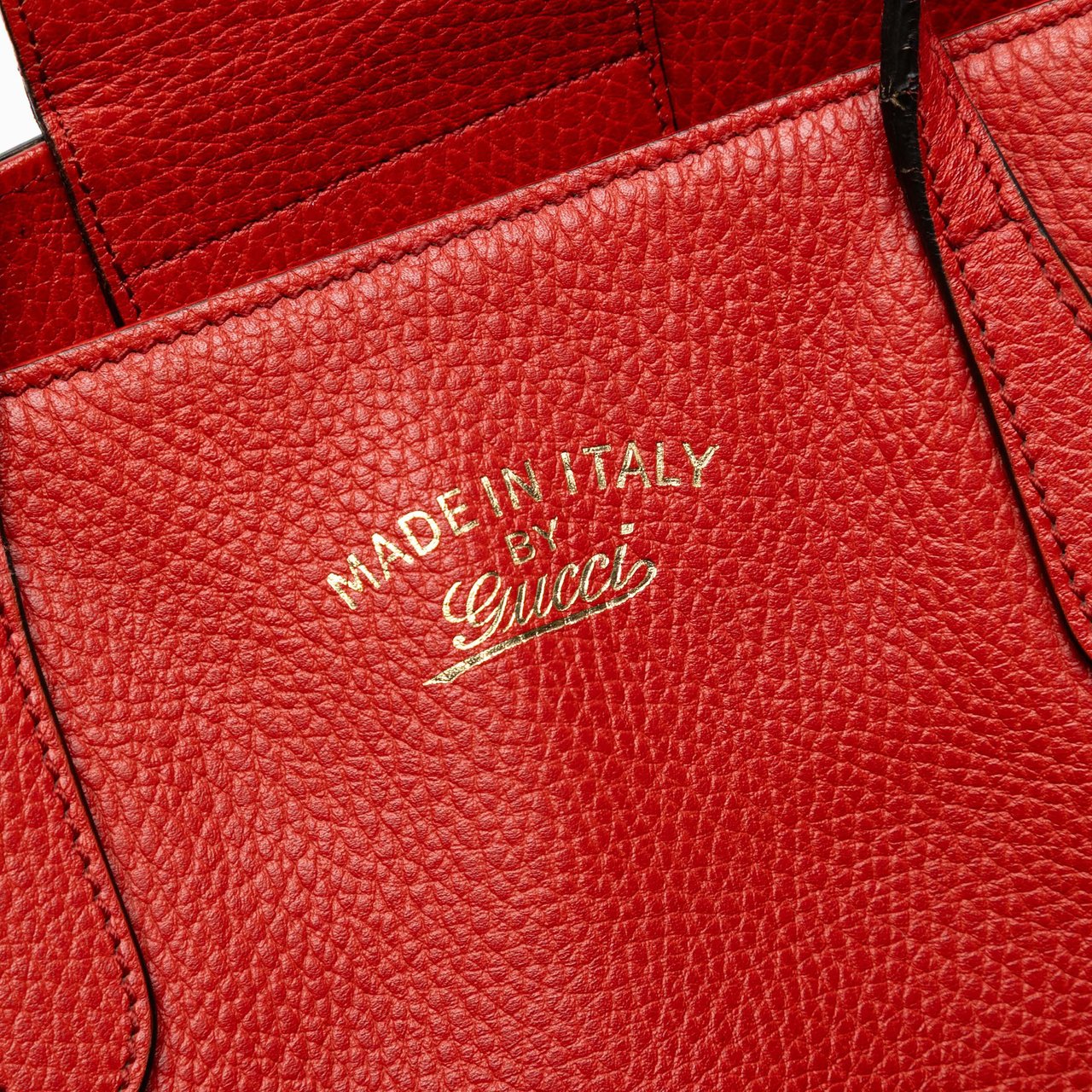 Gucci Medium Dollar Calfskin Swing Tote Rood