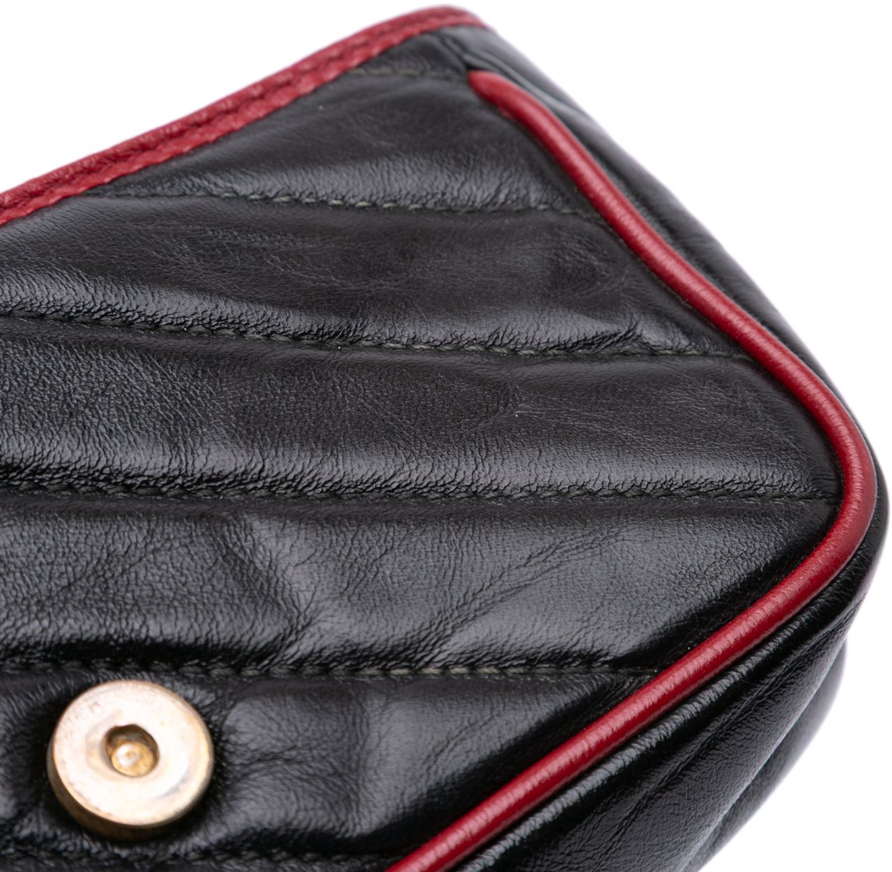 Gucci Super Mini GG Marmont Matelasse Leather Torchon Flap Crossbody Zwart