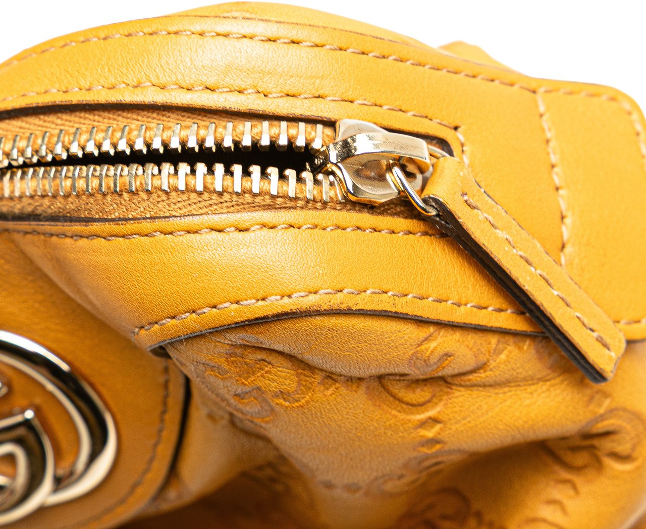 Gucci Guccissima Pouch Geel