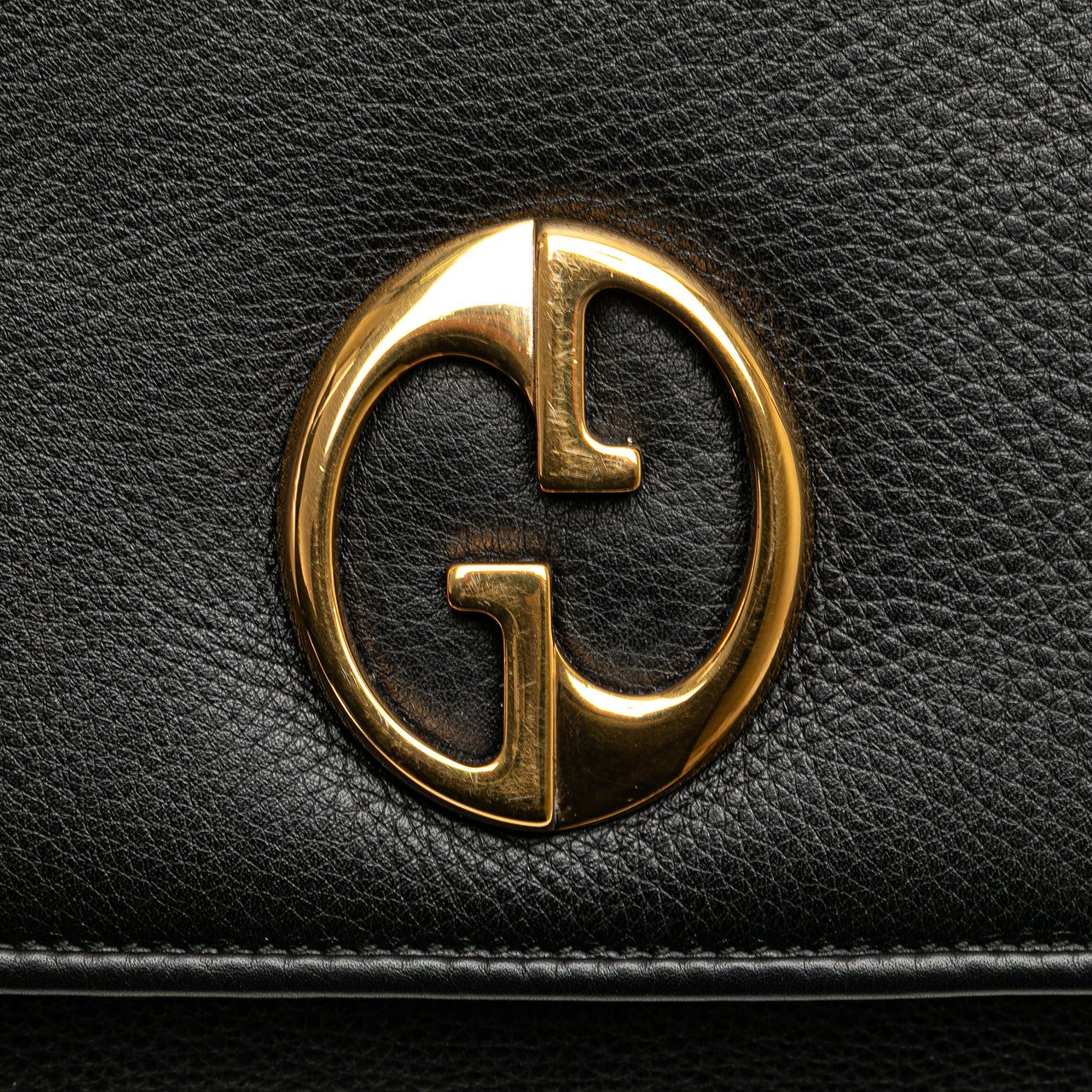 Gucci Medium Leather 1973 Chain Shoulder Bag Zwart