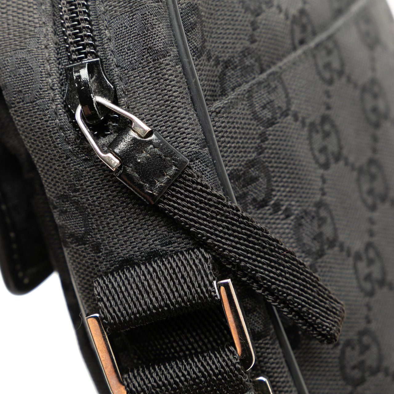 Gucci GG Canvas Jackie Crossbody Zwart