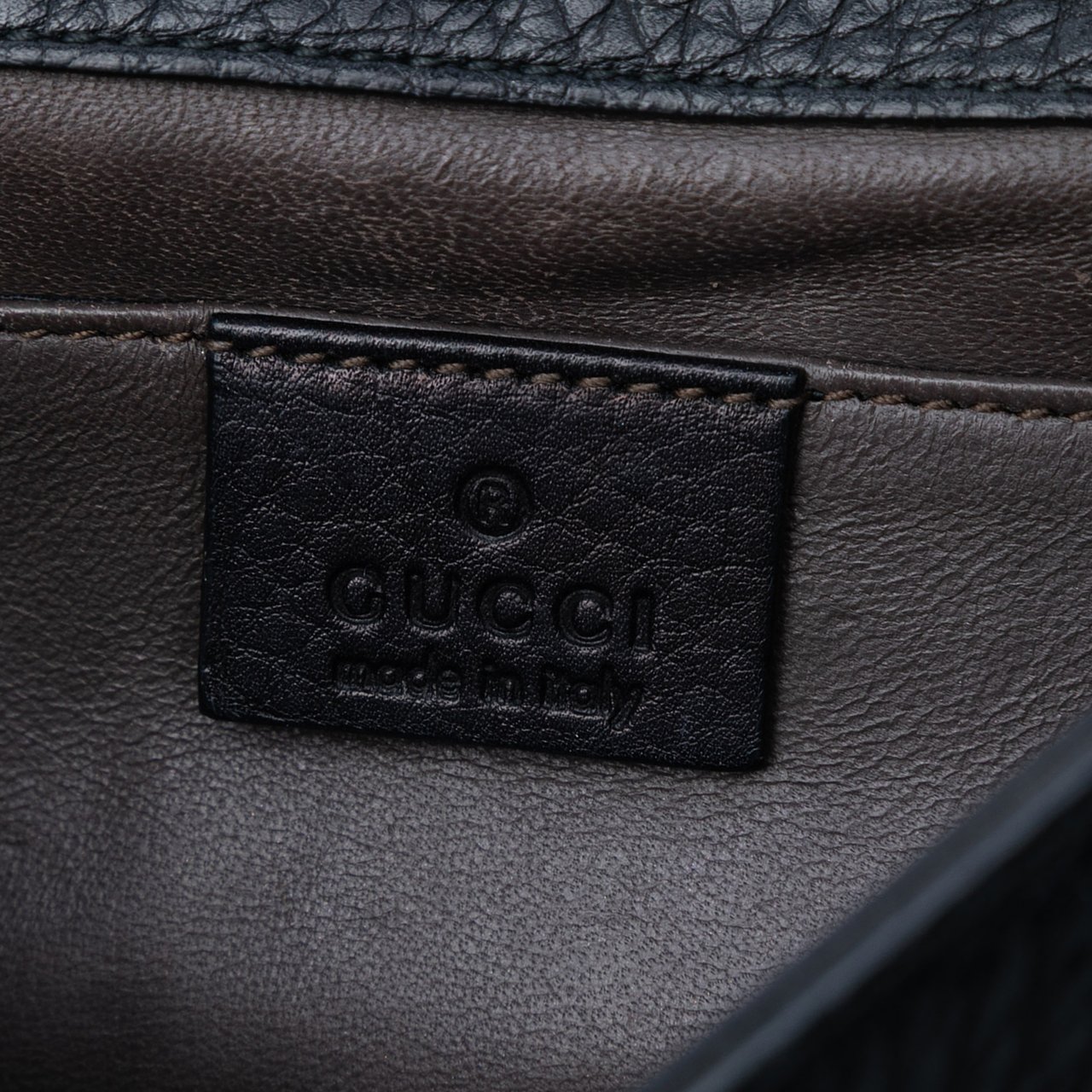Gucci Small Leather Studded Miss Bamboo Crossbody Zwart