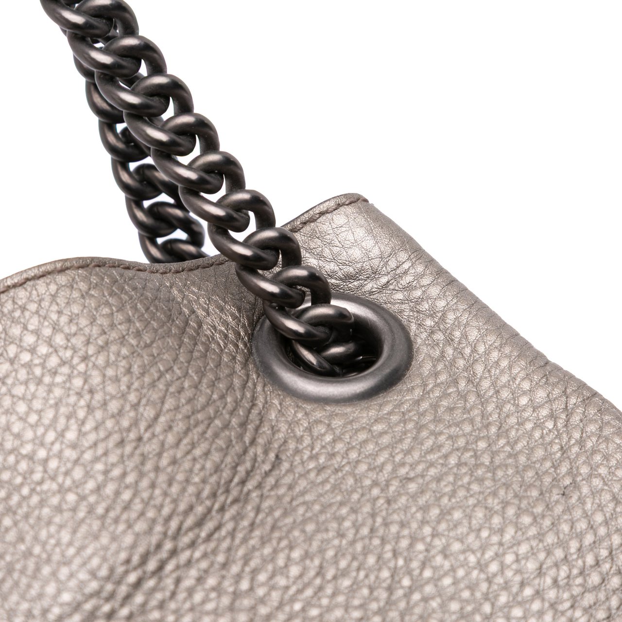 Gucci Medium Metallic Leather Soho Chain Tote Zilver
