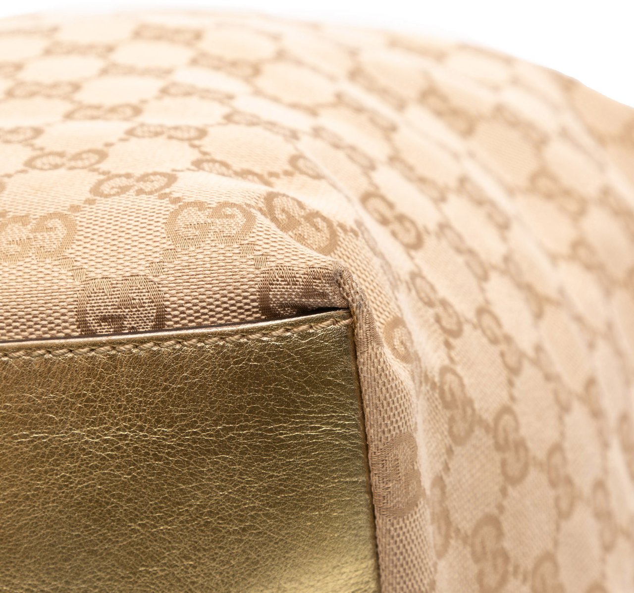 Gucci GG Canvas Web Tote Bruin