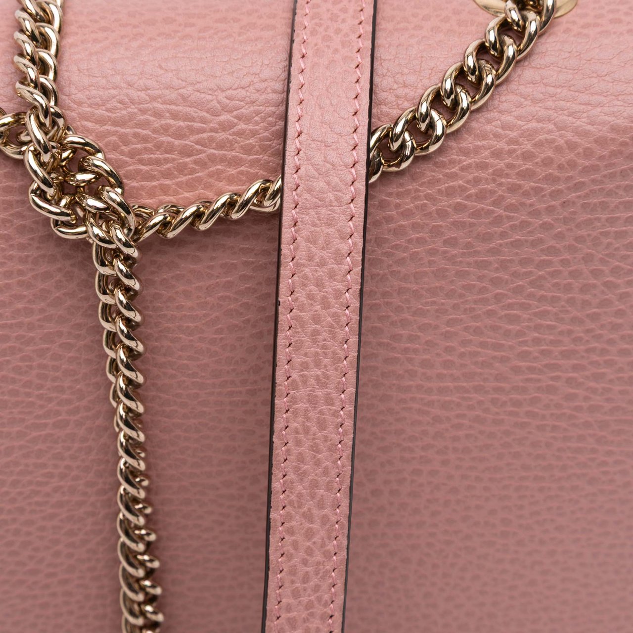 Gucci Small Dollar Calfskin Interlocking G Crossbody Roze