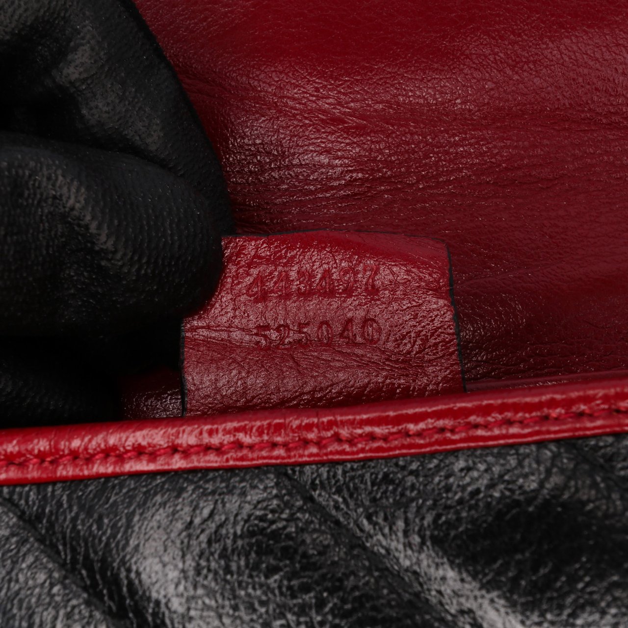 Gucci Small GG Marmont Matelasse Leather Torchon Flap Crossbody Zwart