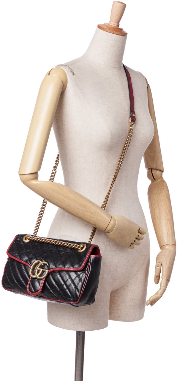 Gucci Small GG Marmont Matelasse Leather Torchon Flap Crossbody Zwart
