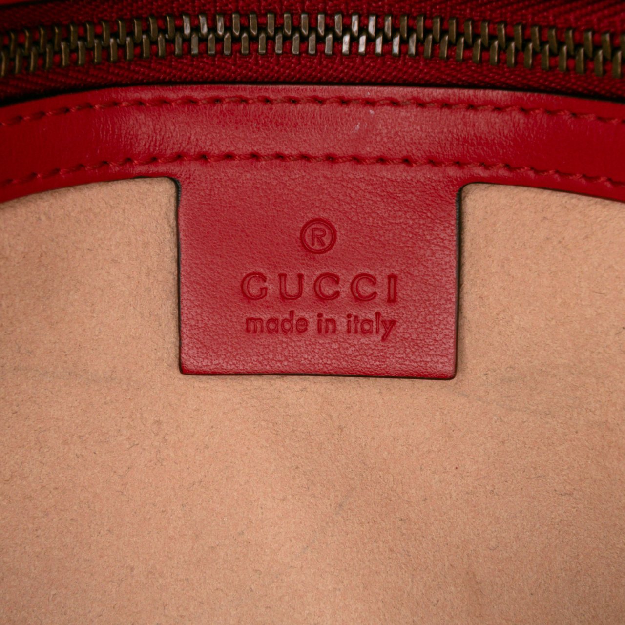Gucci Small GG Marmont Matelasse Leather Flap Crossbody Rood