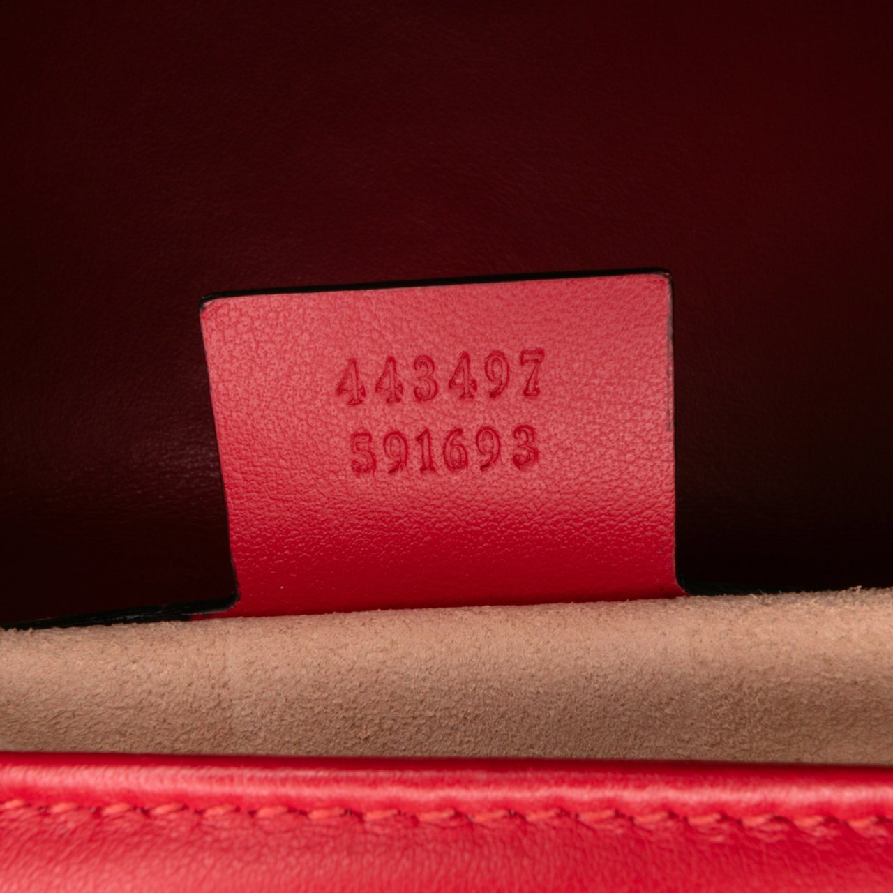 Gucci Small GG Marmont Matelasse Leather Flap Crossbody Rood