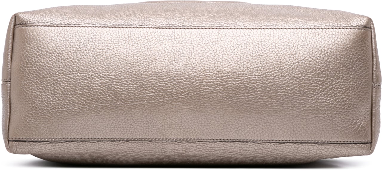 Gucci Medium Metallic Leather Soho Chain Tote Goud