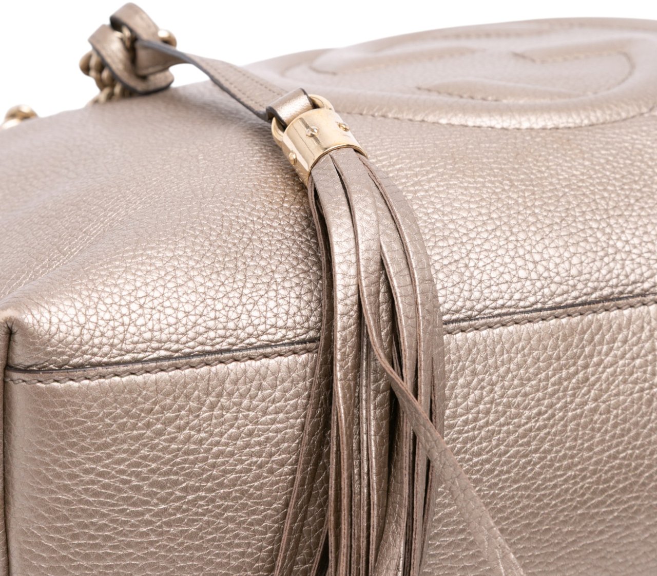 Gucci Medium Metallic Leather Soho Chain Tote Goud