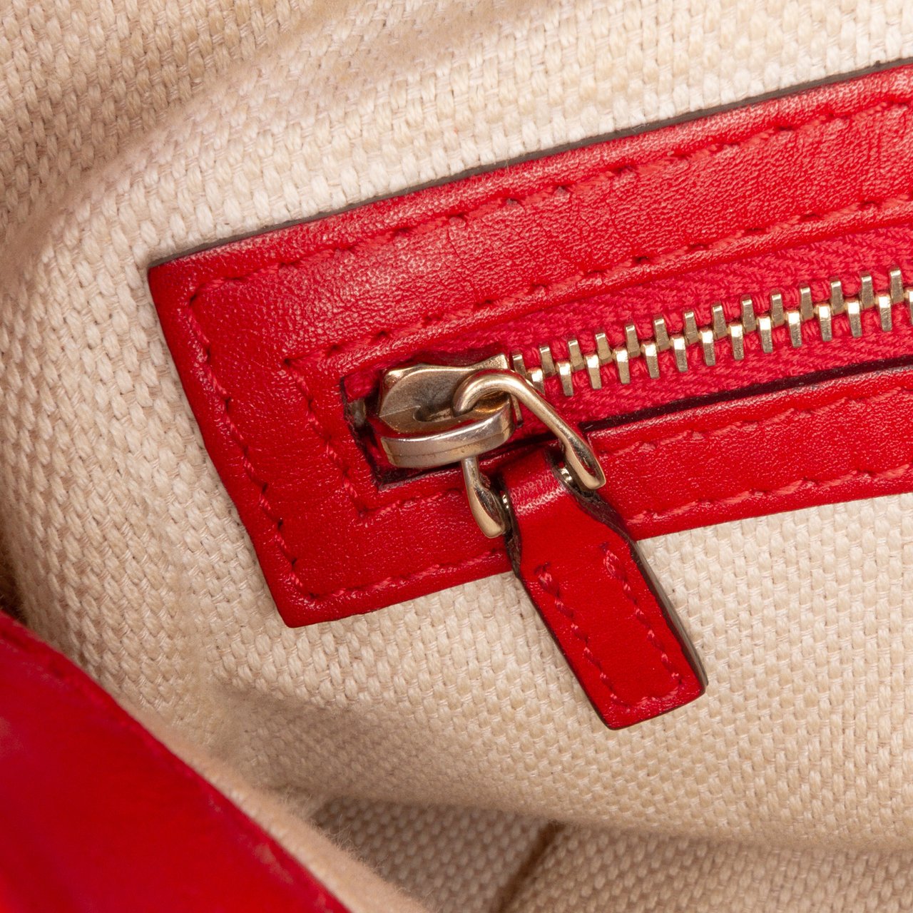 Gucci Medium Guccissima Valentine Top Handle Bag Rood