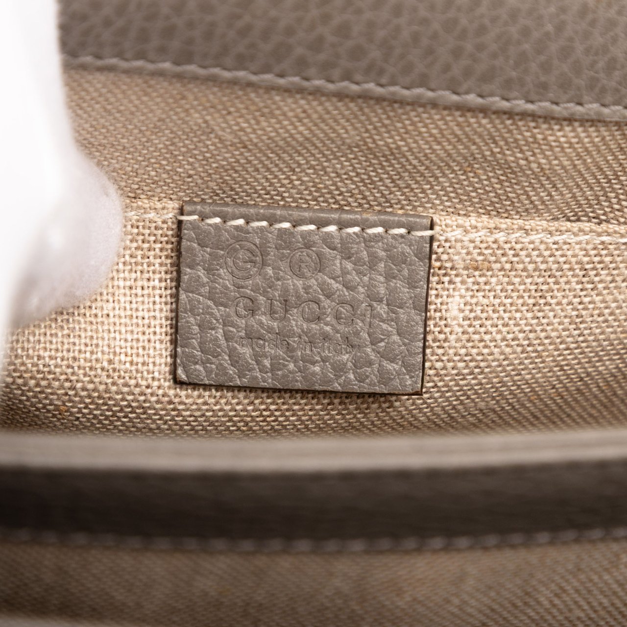 Gucci Small Dollar Calfskin Interlocking G Crossbody Grijs