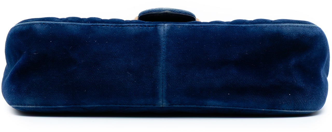 Gucci Medium GG Marmont Matelasse Velvet Shoulder Bag Blauw