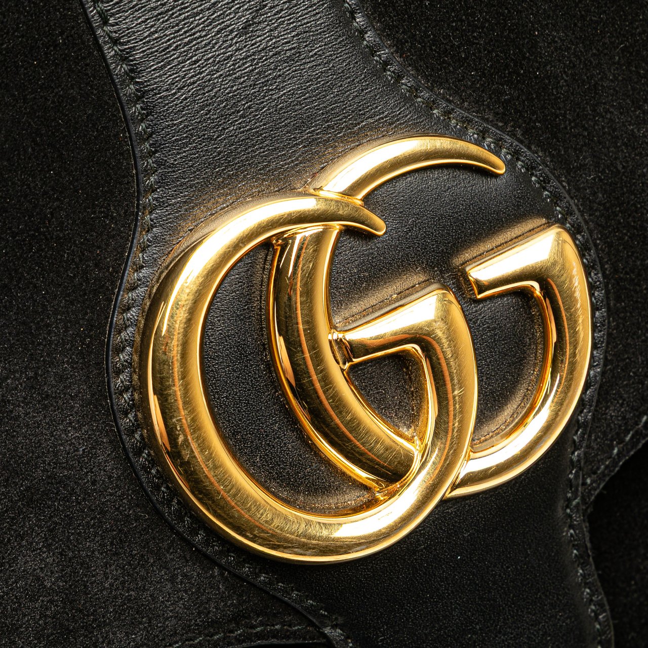 Gucci Medium Suede Arli Crossbody Zwart