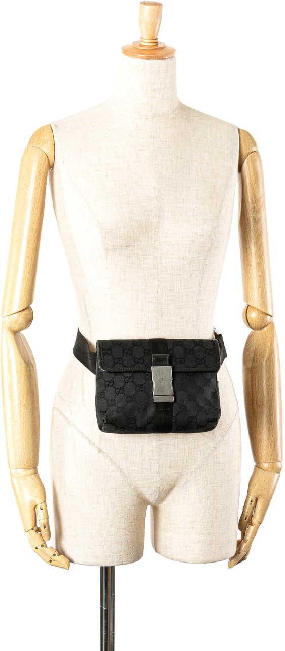 Gucci GG Canvas Belt Bag Zwart