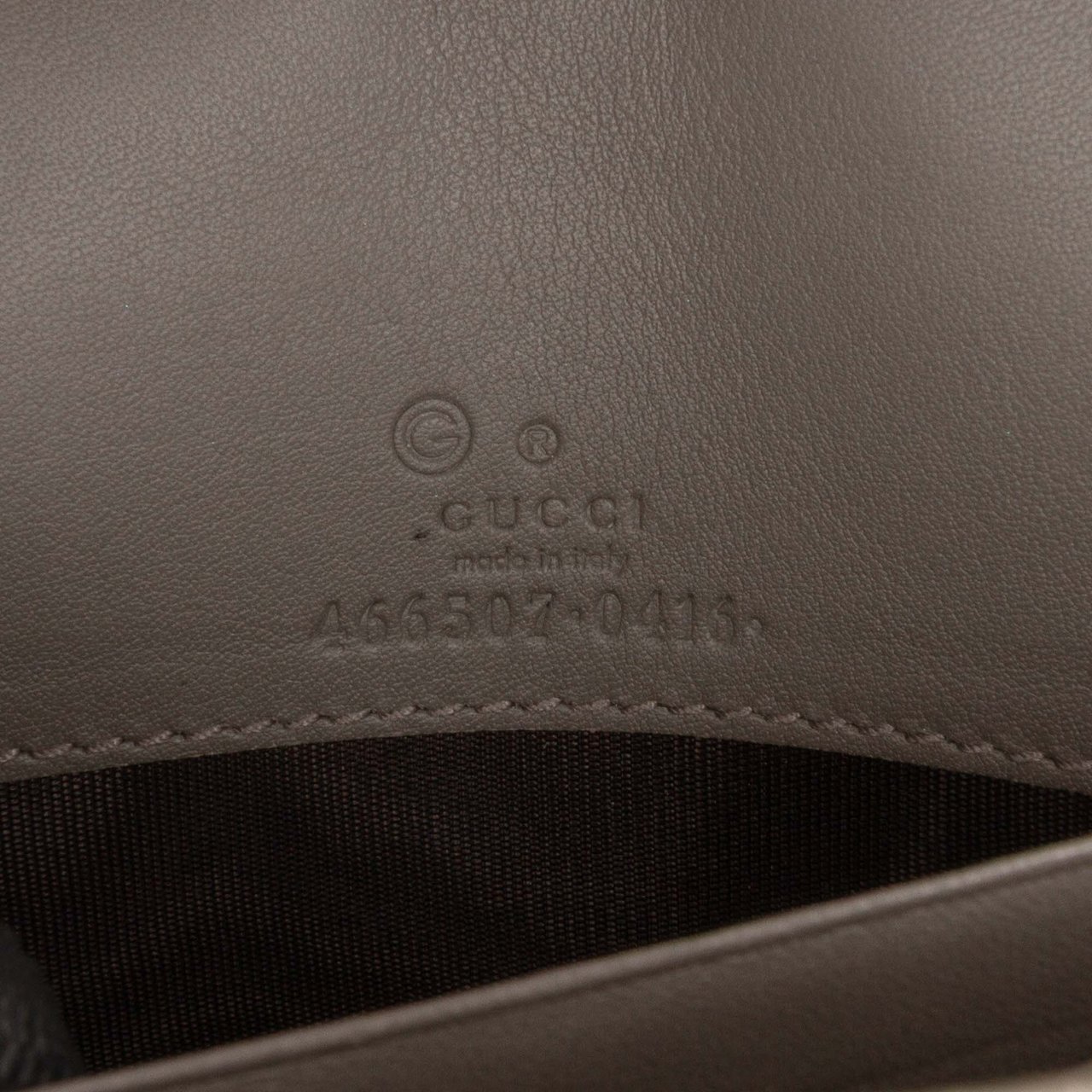 Gucci Microguccissima Wallet on Strap Bruin