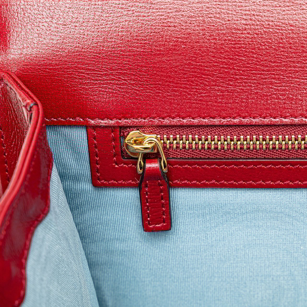 Gucci Small Suede GG Ring Torchon Crossbody Rood