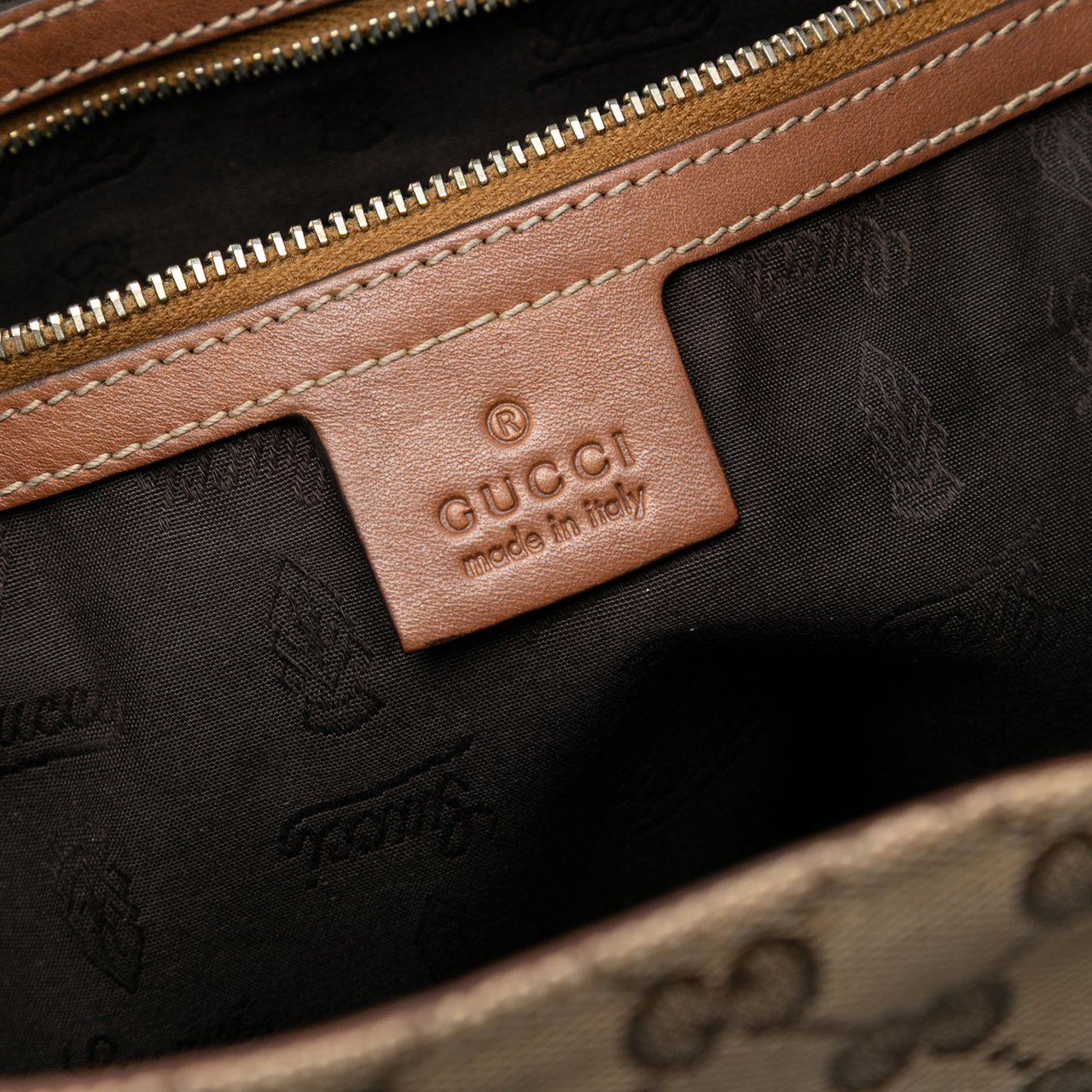 Gucci Medium GG Canvas GG Charm Tote Bruin