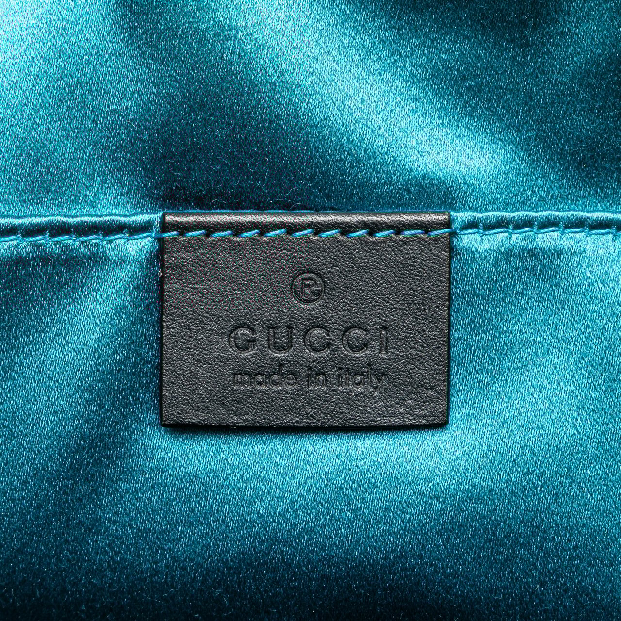 Gucci Small Ophidia Suede Dome Crossbody Blauw