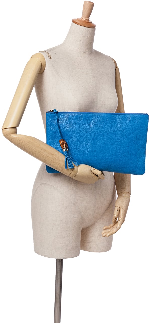 Gucci Calfskin Bamboo Tassel Clutch Blauw