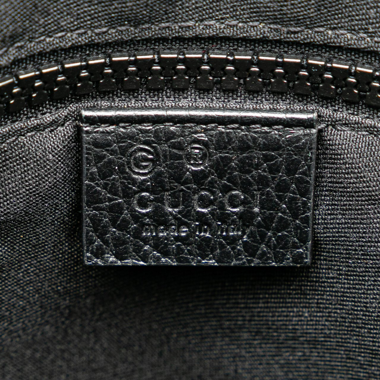 Gucci GG Nylon Web Crossbody Bag Zwart