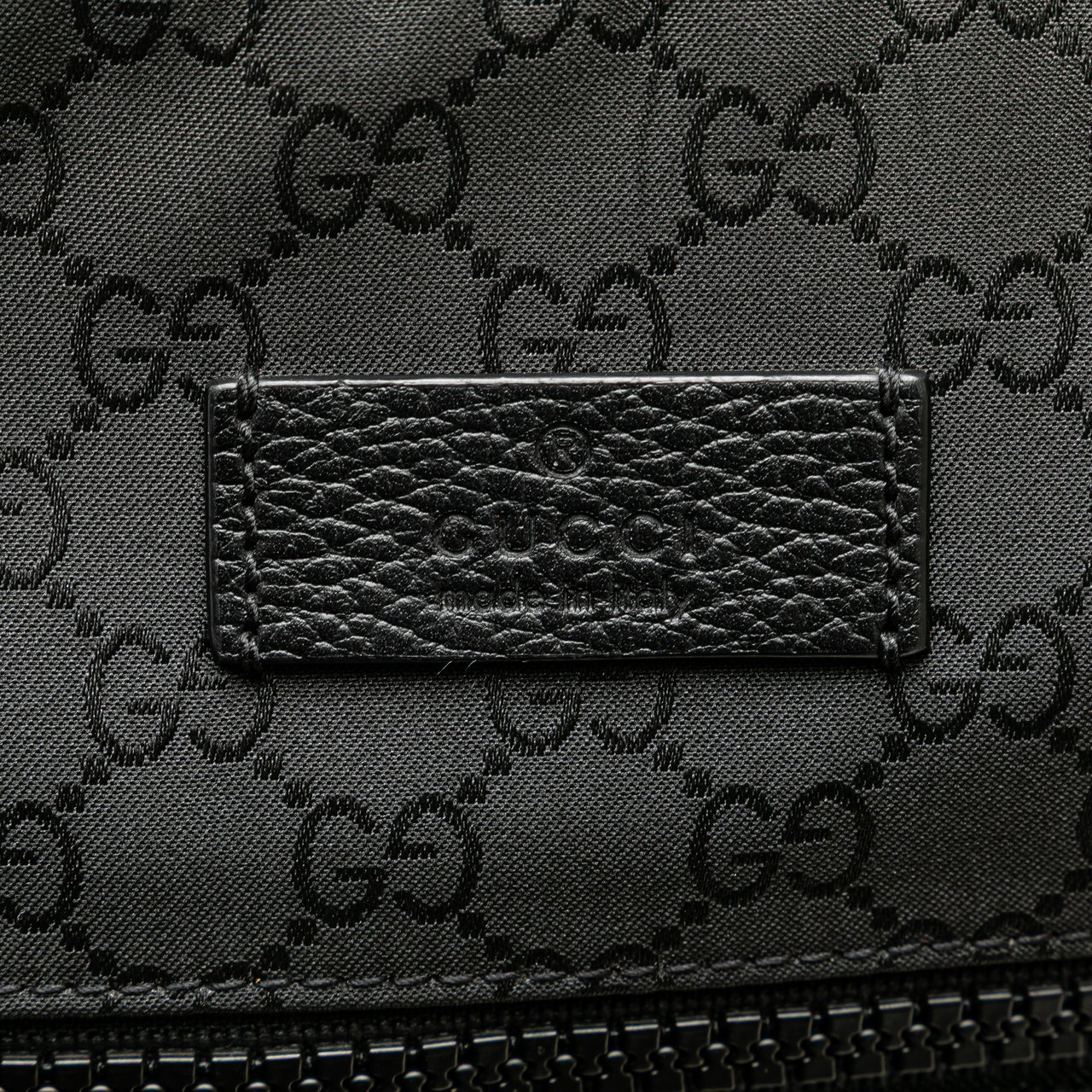 Gucci GG Nylon Web Crossbody Bag Zwart
