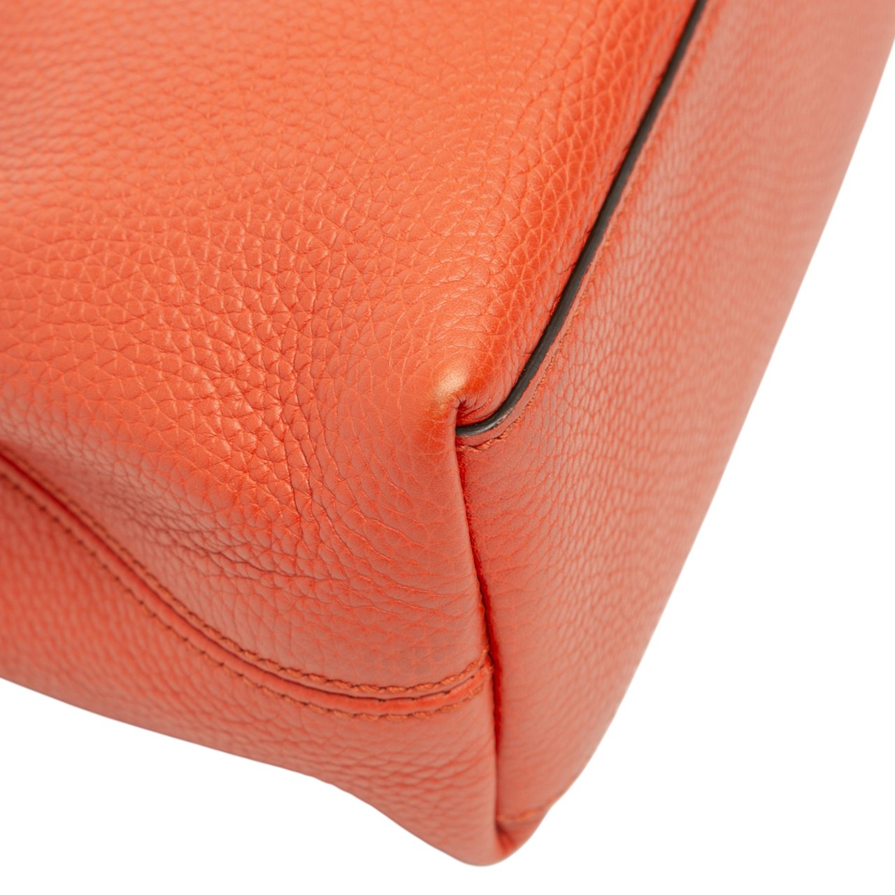 Gucci Small Leather Soho Chain Tote Oranje