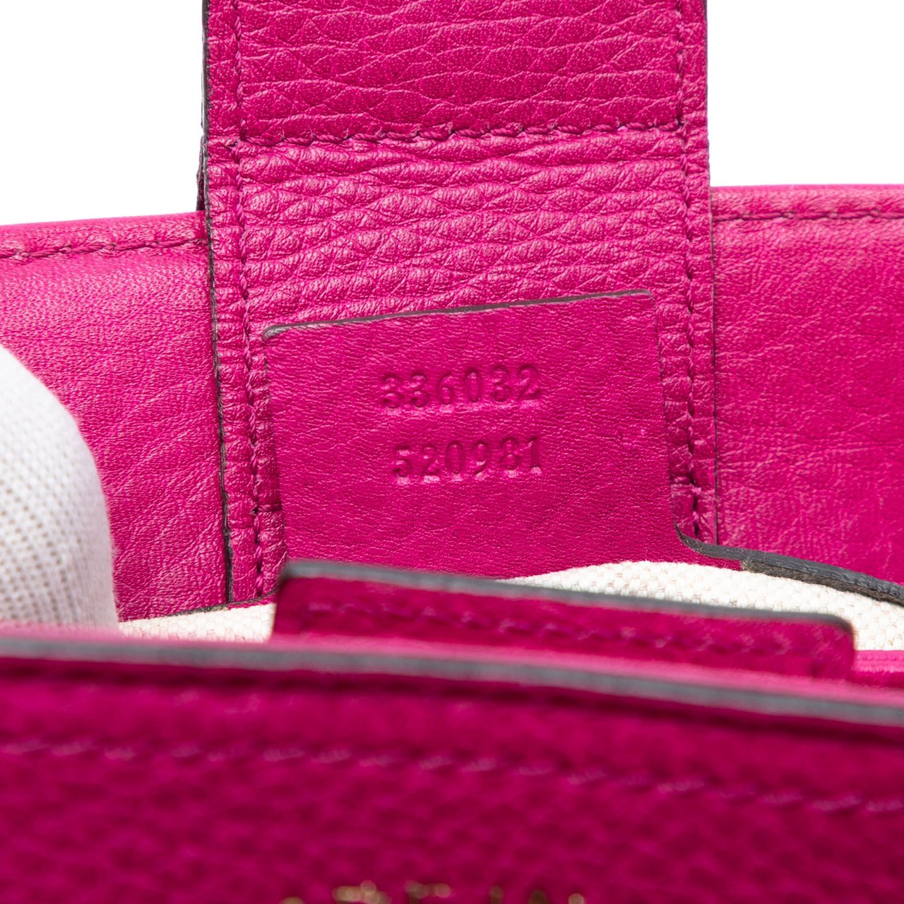 Gucci Small Calfskin Bamboo Shopper Satchel Roze