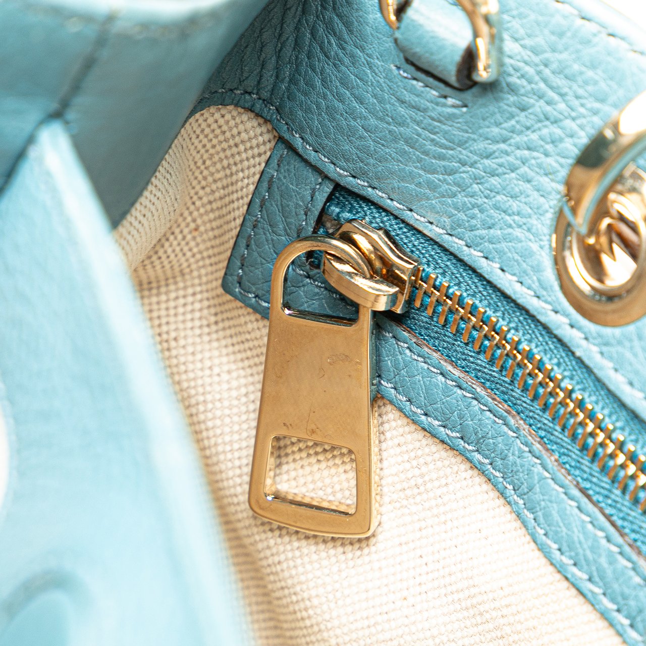 Gucci Small Calfskin Bamboo Shopper Satchel Blauw