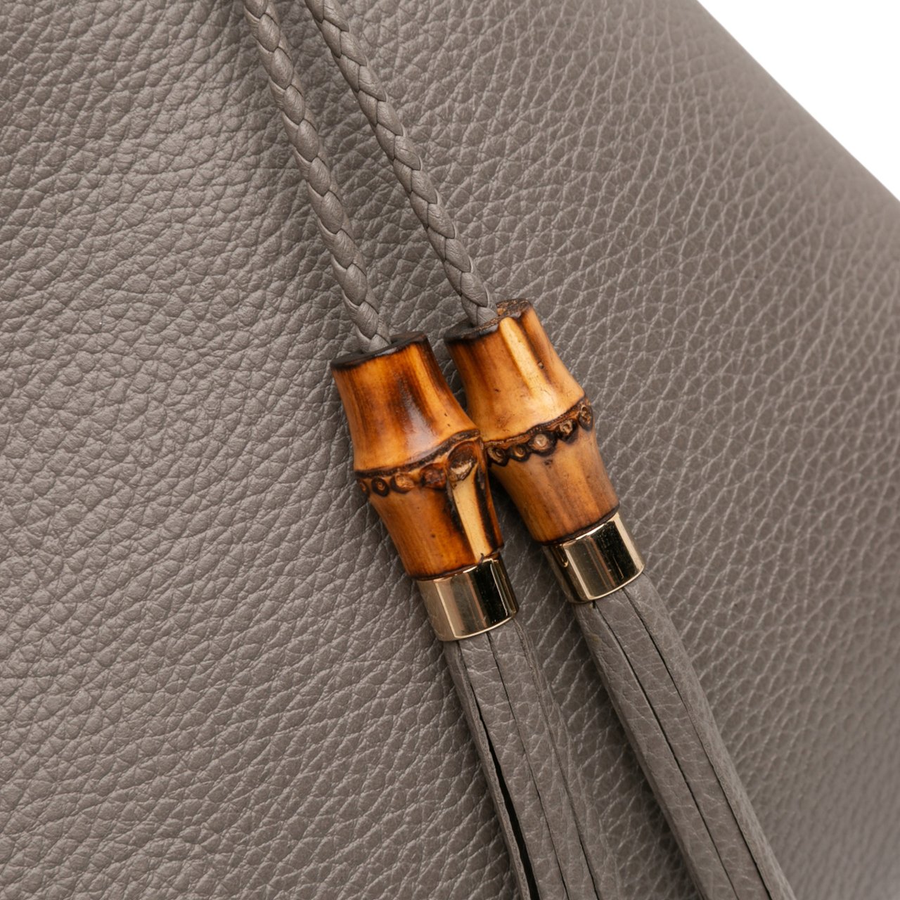 Gucci Calfskin Bamboo Tassel Clutch Grijs